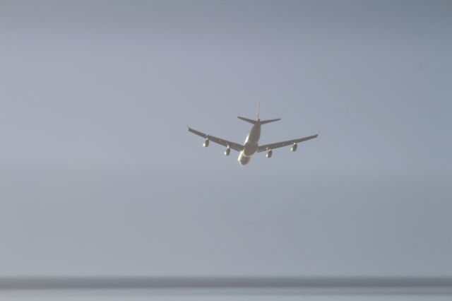 Airbus A340-300 (HB-JML) - FINAL APPROACH 24R