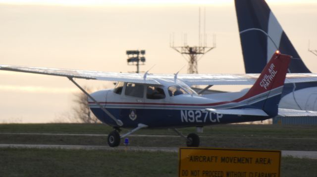 Cessna Skyhawk (N927CP)