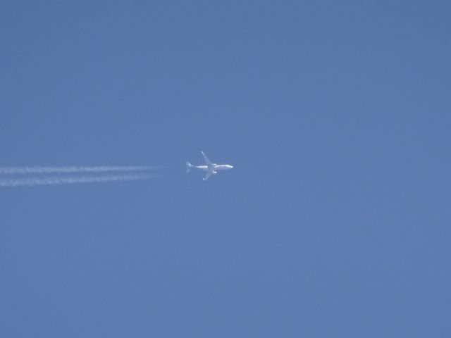 Boeing 737-800 — - Alaskan Airlines 737-800 over Fargo.