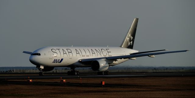 Boeing 777-200 (JA711A)