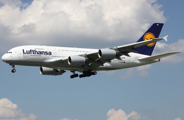 Airbus A380-800 (D-AIMD)