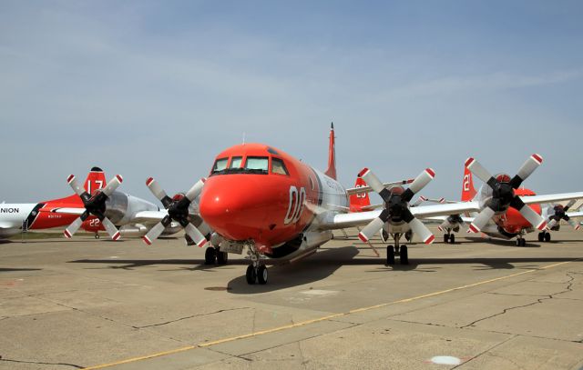 Lockheed P-3 Orion (N900AU)