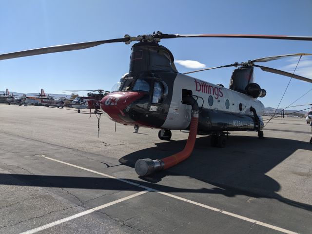 Boeing CH-47 Chinook (N562AJ)