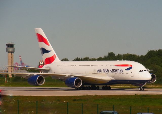 Airbus A380-800 (G-XLEB)