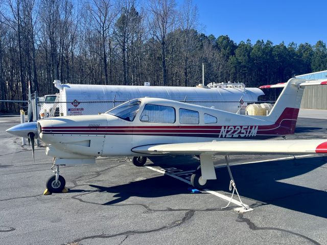 Piper Turbo Arrow 4 (N2251M)