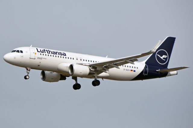 Airbus A320 (D-AIZX)