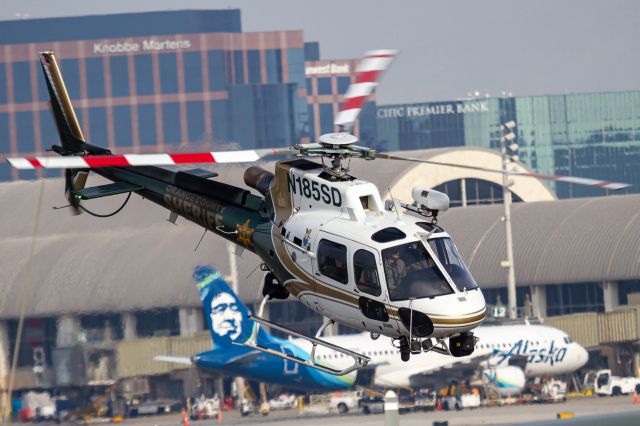 Eurocopter AS-350 AStar (N185SD)
