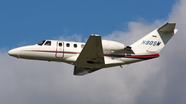 Cessna Citation CJ1 (N909M)