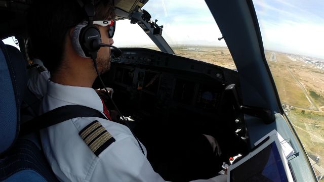 Airbus A340-300 (HB-JMG) - Filming WK84 Zurich to Cape Town