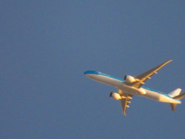 BOEING 777-300ER (PH-BVG)