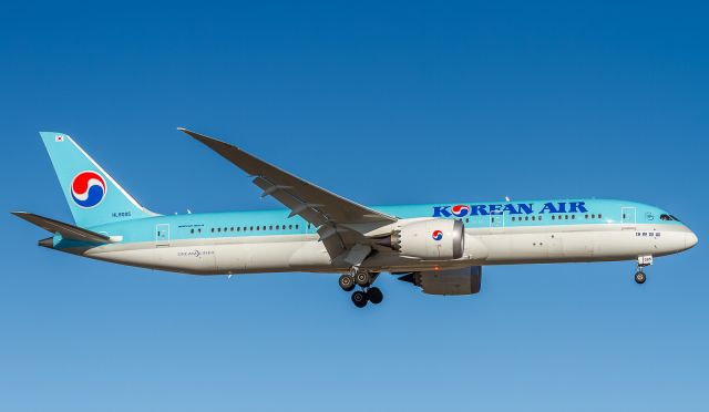 Boeing 787-9 Dreamliner (HL8085) - KE73 on short finals for runway 05