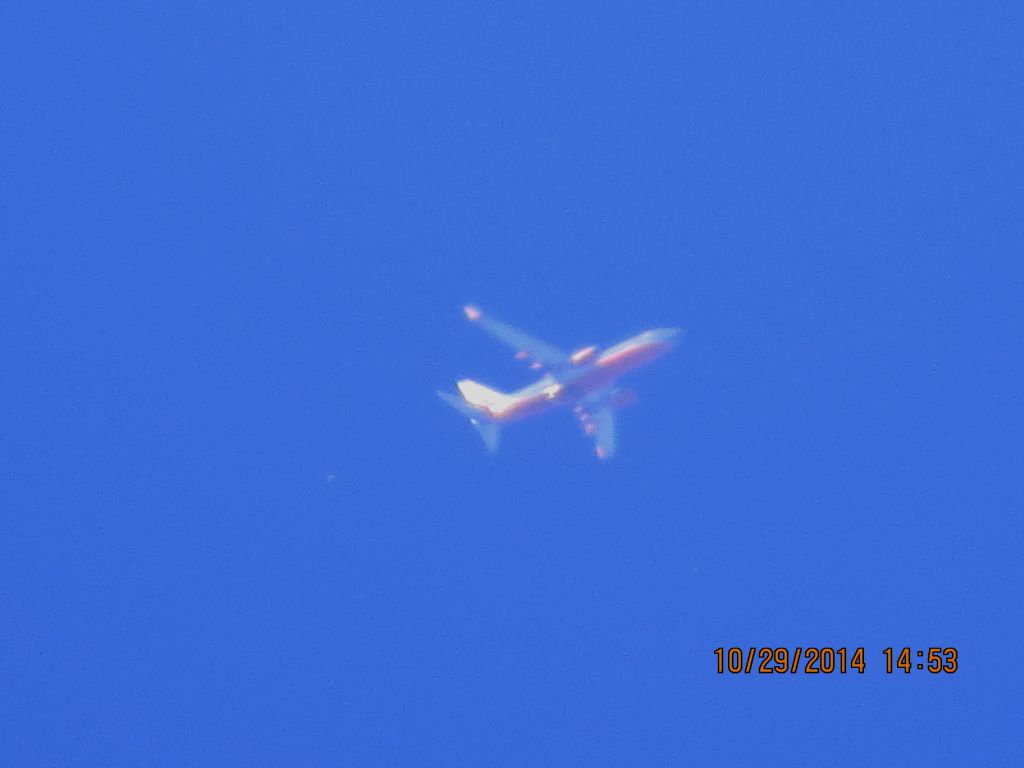 Boeing 737-700 (N771SA) - Southwest Airlines over Southeastern Kansas at 39,000 feet.