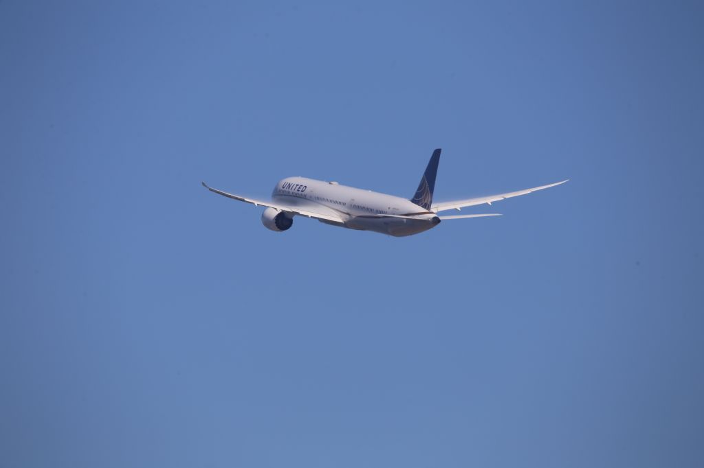 BOEING 787-10 Dreamliner (N12005)