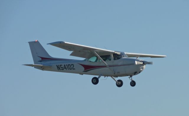 Cessna Skyhawk (N54102)