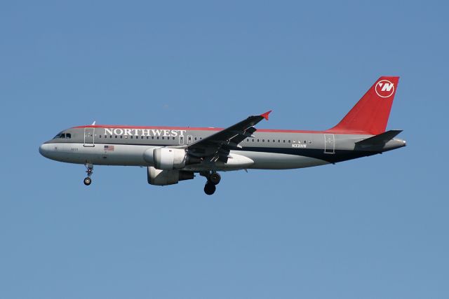 Airbus A320 (N331NW)