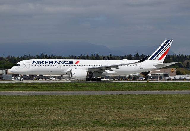 Airbus A350-900 (F-HTYI)