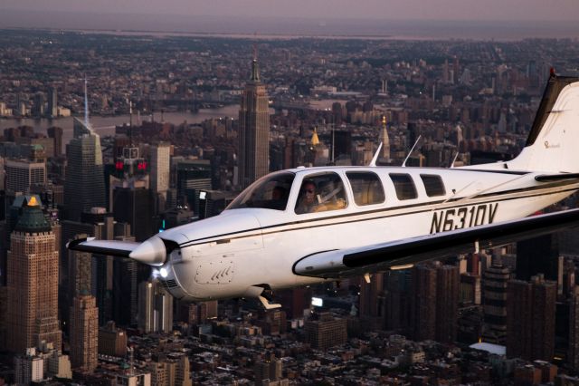 Beechcraft Bonanza (36) (N6310V)