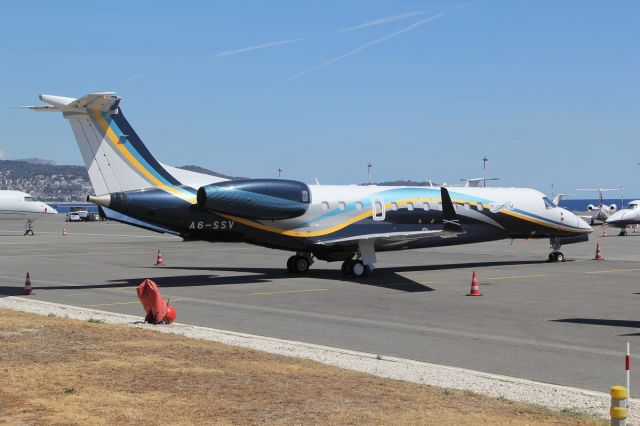 Embraer Legacy 600/650 (A6-SSV) - 12 aout 2016 