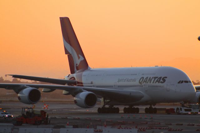 Airbus A380-800 (VH-OQJ)