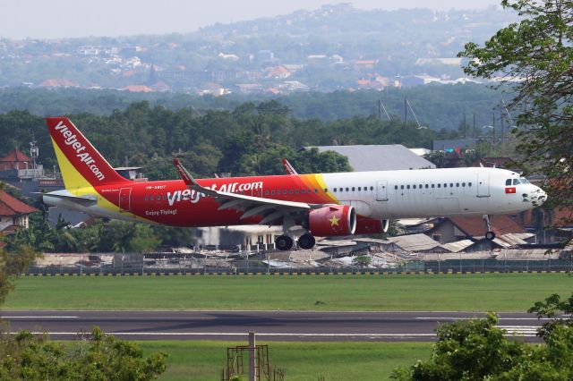 Airbus A321neo (VN-A607)
