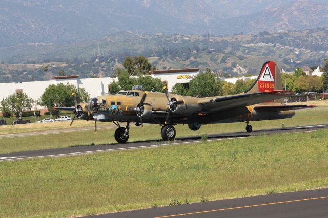 Boeing B-17 Flying Fortress —