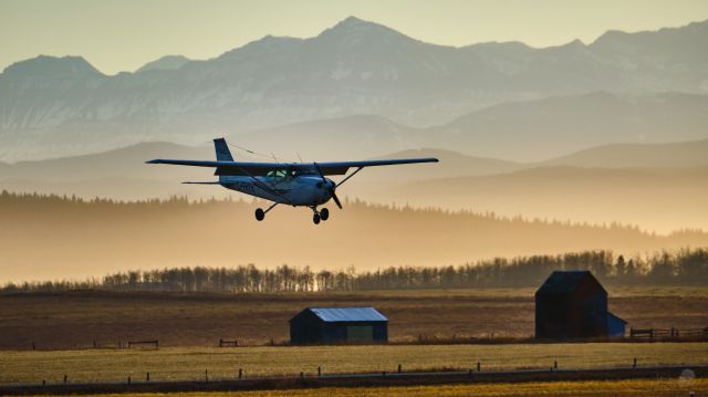 Cessna Skyhawk (C-FHYH)