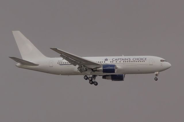 BOEING 767-200 (ZS-DJI)