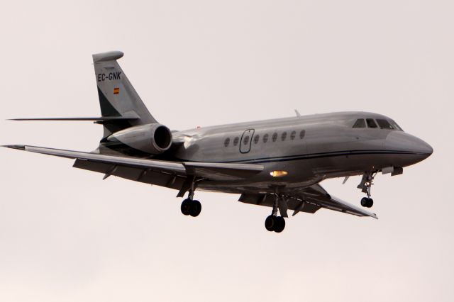 Dassault Falcon 2000 (EC-GNK)