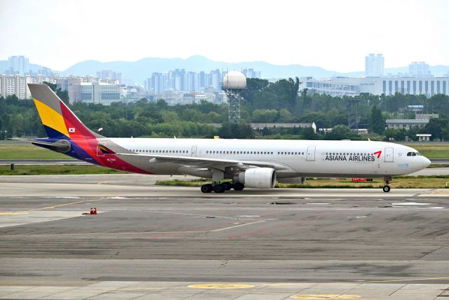 Airbus A330-300 (HL7741)