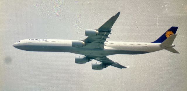 Airbus A340-600 (D-AIHY)