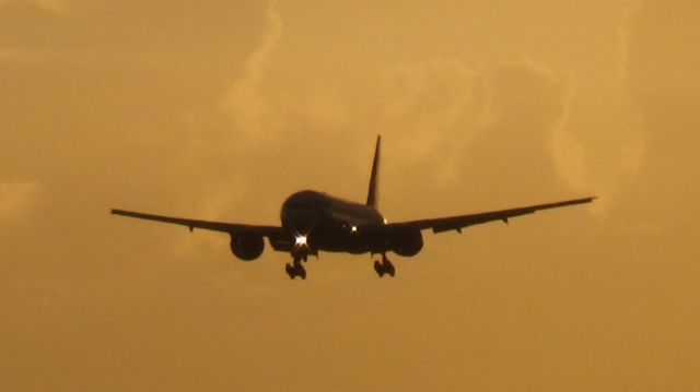 Boeing 777 (G-VIIY)