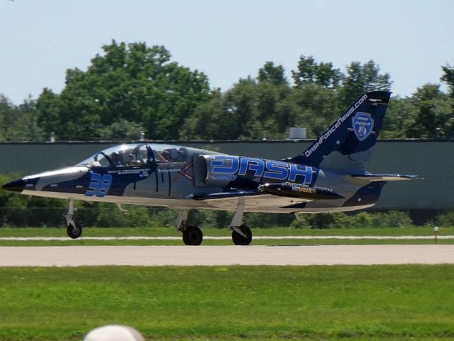 Aero L-39 Albatros (N139LS)