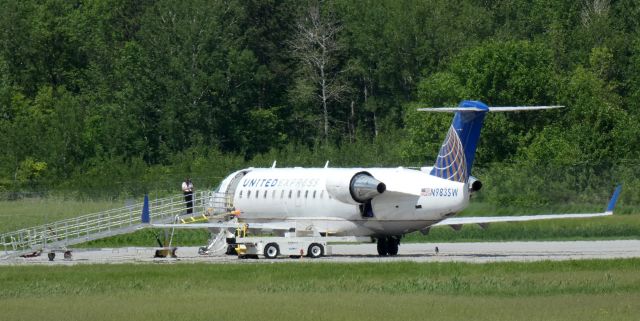 Canadair Regional Jet CRJ-200 (N983SW) - Between flights is this 2005 United Express Canadair Regional Jet 200LR from the Spring of 2022.