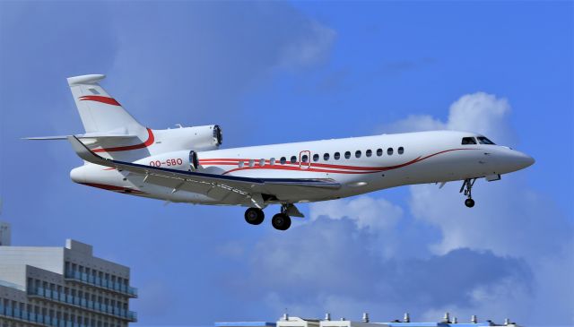 Dassault Falcon 8X (OO-SBO)