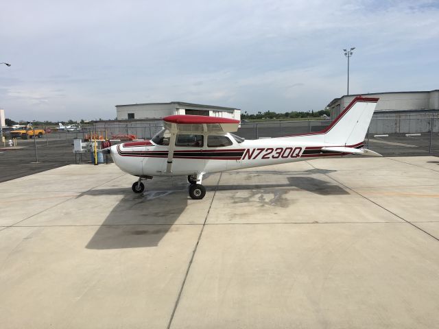 Cessna Skyhawk (N7230Q)