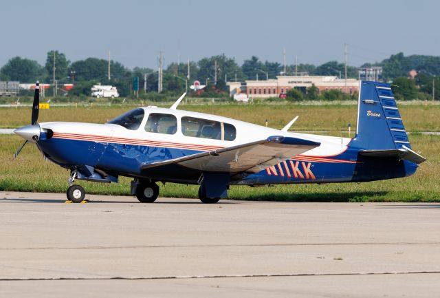Mooney M-20 Turbo (N11KK)