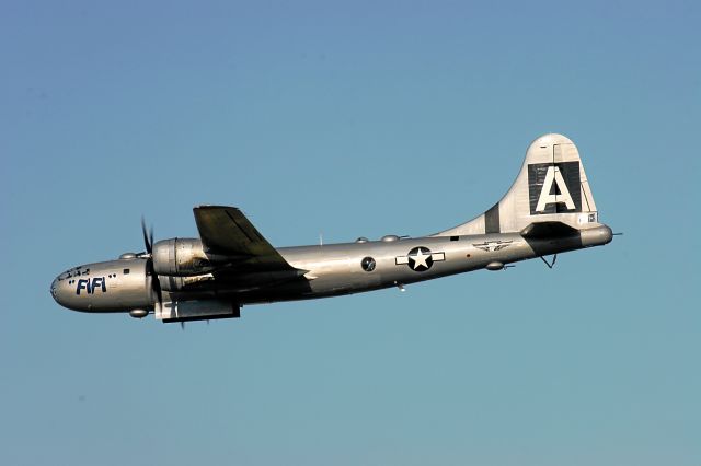 — — - Low Level Bomb Run by B-29 FIFI at EAA Oshkosh 7-29-11