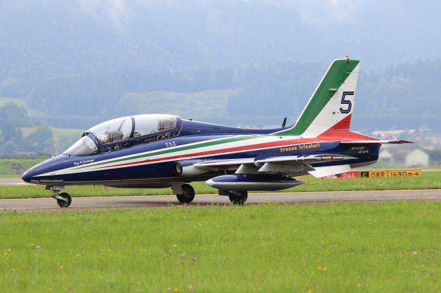 AERMACCHI MB-339 (APJ55059)