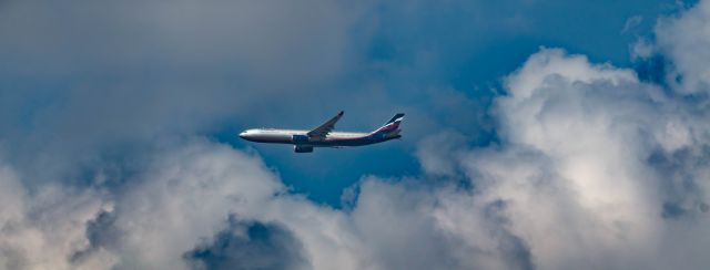 Airbus A330-300 (VQ-BNS)