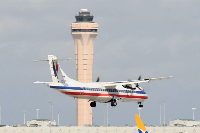 ATR ATR-72 (N408AT) - Check out our aviation videos with 100% authentic and non-leveled sound! a rel=nofollow href=http://youtube.com/ilikeriohttps://youtube.com/ilikerio/abr /br /Short final to 9 at MIA! 03/03/12