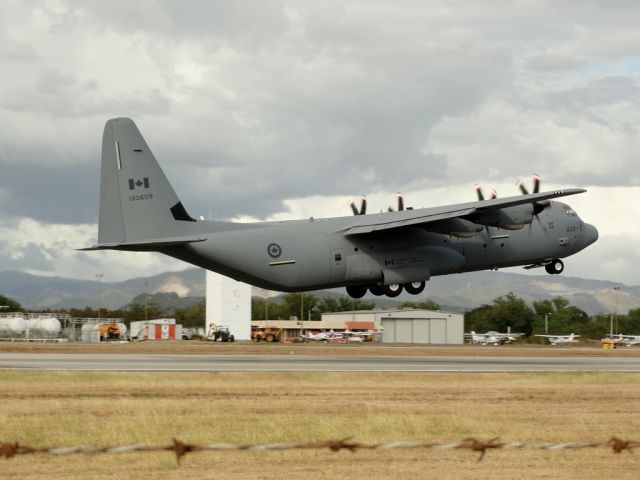 Lockheed C-130 Hercules (13-0609)