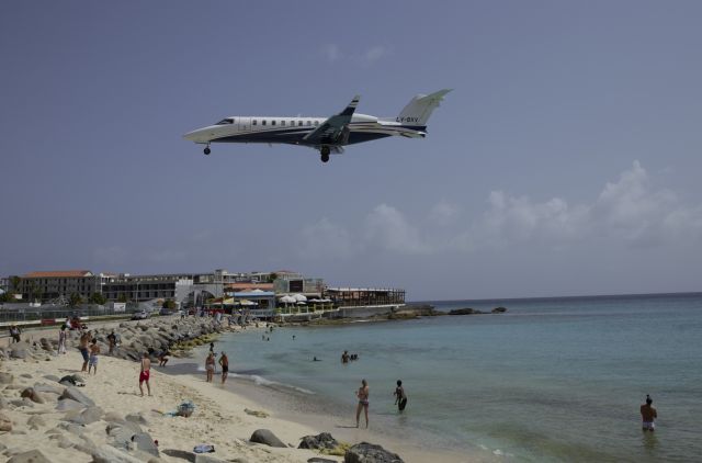 LV-BXV — - Lear jet LV-BXV landing at St Maarten.