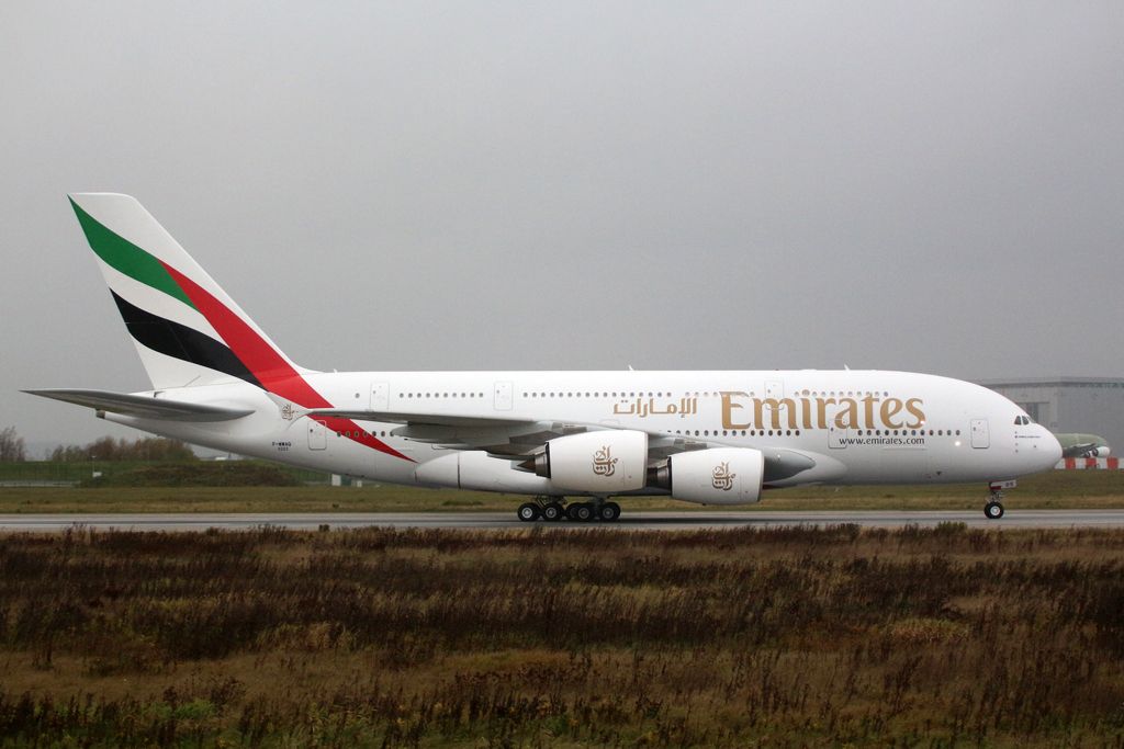 Airbus A380-800 —