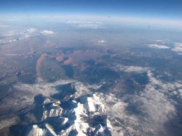— — - Flying over southern Utah