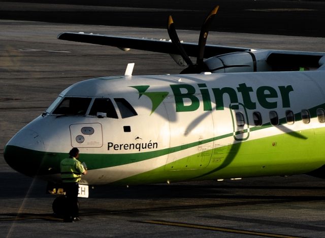 Aerospatiale ATR-42-300 (EC-JEH)