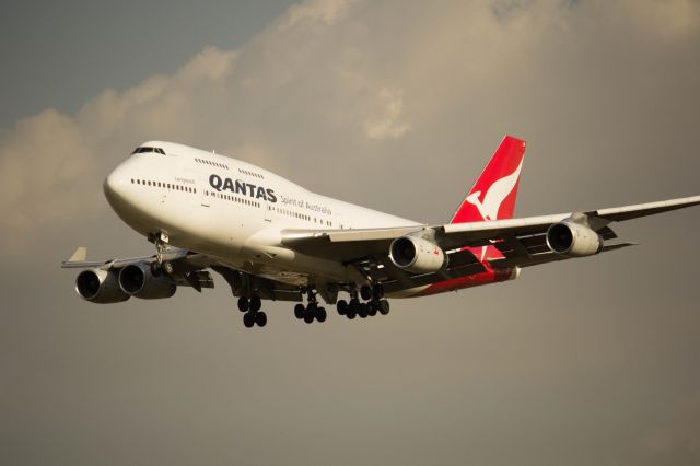 Boeing 747-400 (VH-OJM)