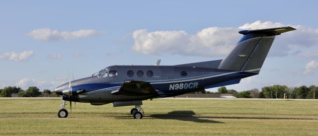 Beechcraft King Air F90 (N980CR) - On flightline