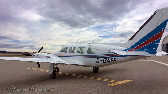 Piper Navajo (C-GAFF)