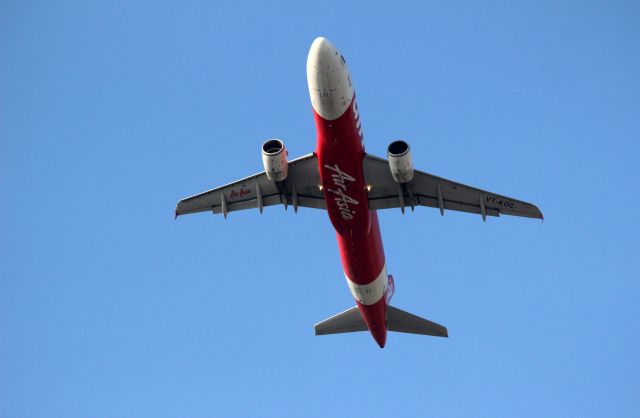 Airbus A320 (VT-KOC)