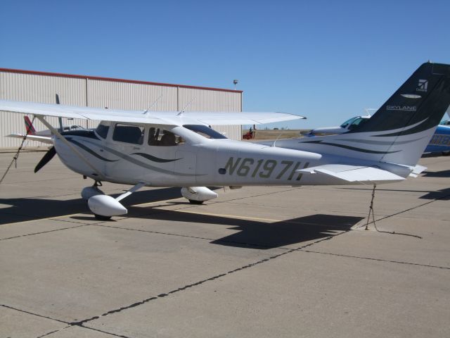 Cessna 152 (N6197H)